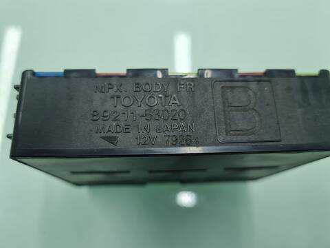 Foto 2ª: Caja Reles Fusibles Lexus GS 450 H 296CV 218KW [2GRFSE] (2007)