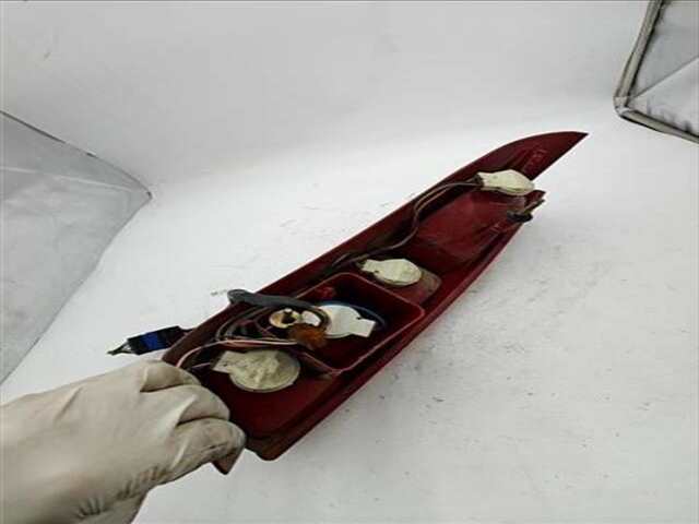 Foto 2ª: Piloto Trasero Izquierdo Peugeot 807 2.2 ST PORT AVENTURA [2.2 LTR. - 94 KW HDI FAP CAT (4HW - DW12C)] [4HW / DW12C]