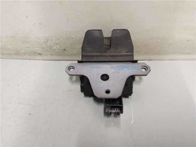 Cierre Centralizado Portón Ford Focus 1.6 BUSINESS [1.6 LTR. - 66 KW TDCI CAT]