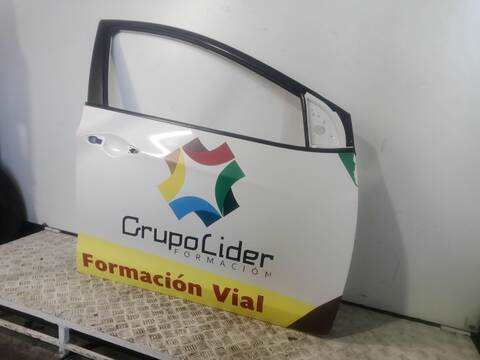 Foto 3ª: Puerta Delantera Derecha Hyundai i30 1.4 CRDI 90CV 66KW [D4FC] (2014)