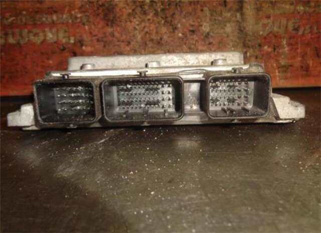 Foto 2ª: Centralita Motor ECU Ford Transit 2.0 FT 240 2.0 CITY - LIGHT [2.0 LTR. - 74 KW TDE CAT] FURGON CORTO (FY)(2000 _) [ABFA]