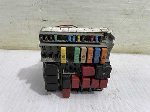 Foto 3ª: Caja Reles Fusibles Fiat 500 ANIVERSARIO 69CV 51KW [169A4000] (2009)