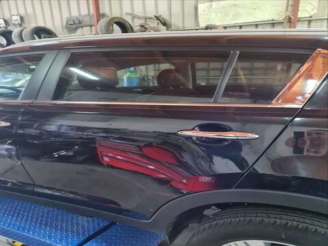 Puerta Trasera Izquierda Kia Sportage DRIVE 4X2 136CV 100KW
