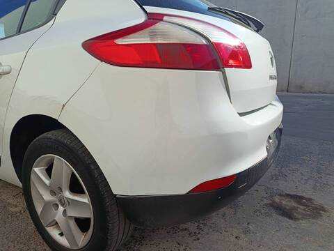 Foto 3ª: Paragolpes Trasero Renault Megane K9K846 BERLINA III BERLINA 5P (2014)