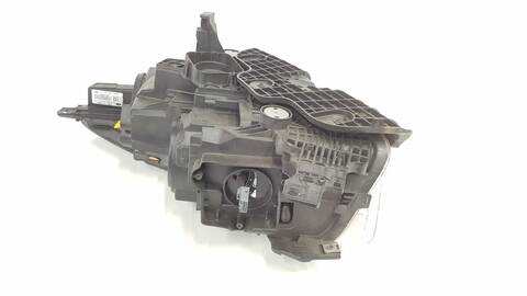 Foto 3ª: Faro Derecho Ford Kuga TREND (2017)