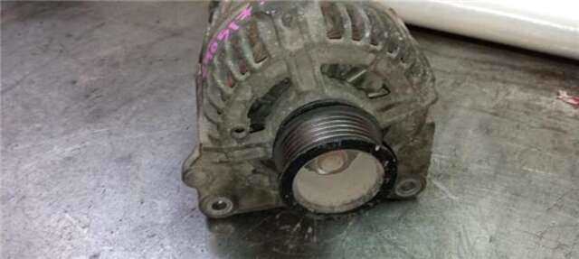 Foto 3ª: Alternador Nissan Cabstar 28.11