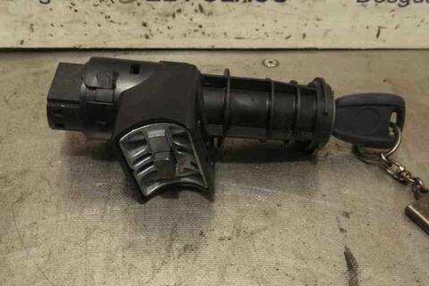 Foto 4ª: Motor de Arranque Fiat Punto 1.9 D I) BERLINA 60CV 44KW [188A3000] (2000)
