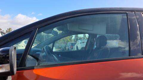 Luna Delantera Izquierda Renault Captur ZEN 90CV 66KW