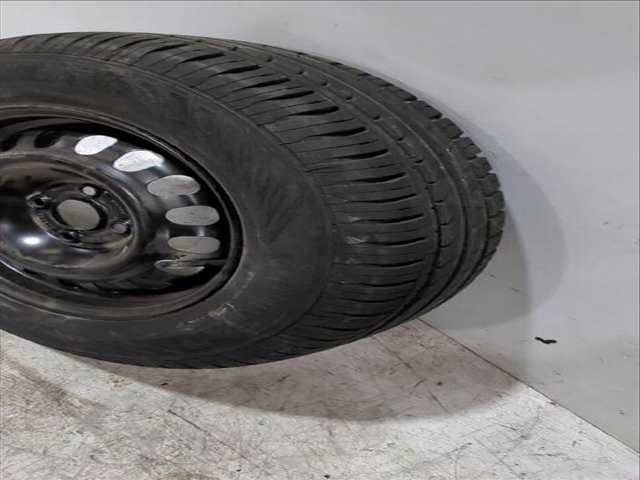 Foto 3ª: Neumatico Opel Corsa 1.3 CDTI L08 L68) 75CV [A 13 DTC Z 13 DTJ] (2006)