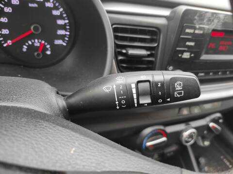 Mando Multifuncion Kia Rio G4LA
