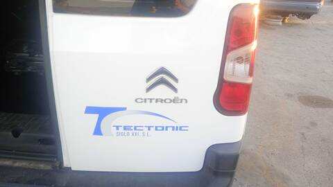 Foto 2ª: Puerta Trasera Derecha Citroen Berlingo 1.5 BLUEHDI 100 102CV 75KW [YHY (DV5RD),YHT (DV5RCF)] (2021)