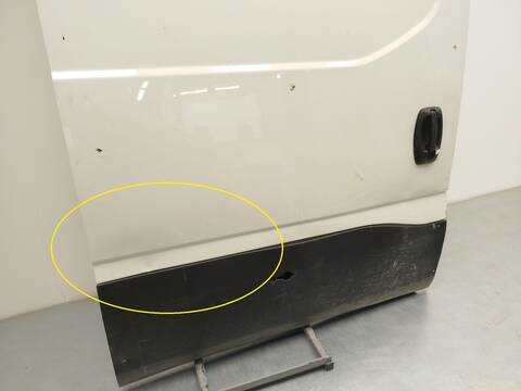 Foto 3ª: Puerta Lateral Corredera Derecha Iveco Daily 33S16 35S16 35C16 40C16 50C16 156CV 115KW FURGONETA [F1AGL411G*C] (2019)