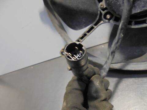 Foto 3ª: Electroventilador Kia Carnival 2.9 CRDI LX 144CV 106KW [D/J3] (2006)