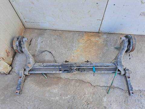 Foto 3ª: Puente Trasero Renault Megane 1.9 DCI AUTHENTIQUE BERLINA 102CV 75KW I FASE 2 BERLINA BA0) [F9Q K7] (2003)