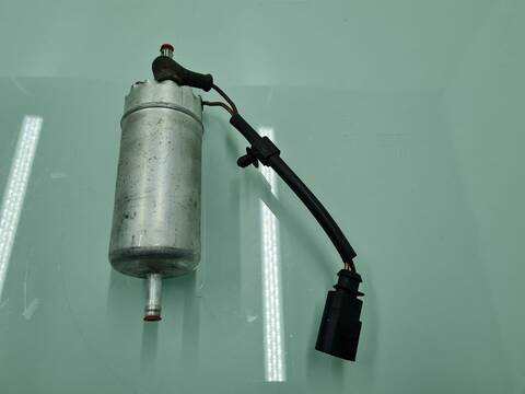 Foto 2ª: Bomba Combustible Volkswagen Scirocco 2.0 TDI 140CV 103KW [CBD] (1950)