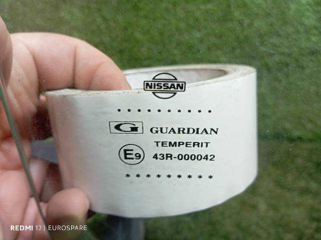Foto 3ª: Luna Delantera Derecha Nissan Trade 3.0 TD 100 [BD30T] (1999)