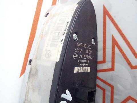 Foto 4ª: Botonera Elevalunas Mercedes Clase E 180 E 220 CDI 211.006) BERLINA 150CV 110KW [646961] (2002)