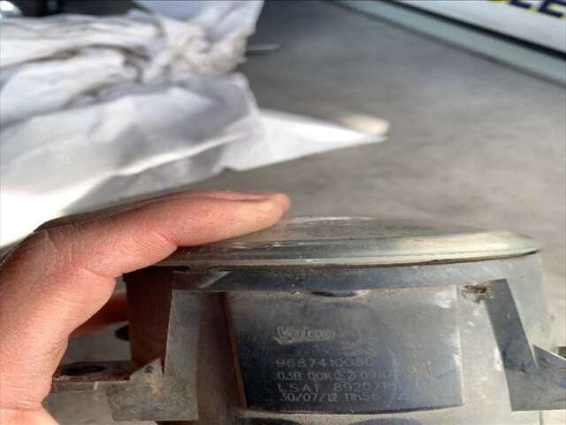 Foto 2ª: Faro Antiniebla Delantero Derecho Citroen Berlingo 1.6 HDI90-92CV 0CV [9HP] (2012)