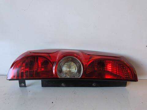 Piloto Trasero Izquierdo Fiat Doblo 1.9 D II 100CV 74KW 152) 198A3000