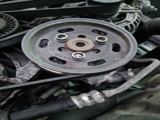 Foto 1ª: Bomba de Direccion Audi Q5 2.0 TDI 125KW) 170CV [CAHA] (2009)
