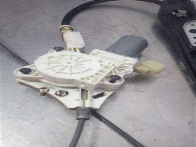 Foto 4ª: Elevalunas Manual Trasero Izquierdo Mercedes Clase C 160 350 219.356) 272CV 200KW [272964] (2004)