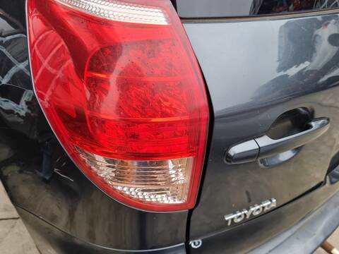 Foto 3ª: Piloto Trasero Izquierdo Toyota Rav4 EXECUTIVE 136CV 100KW [2AD] (2008)