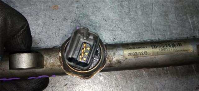 Foto 3ª: Rampa Inyectora Peugeot 407 2.0 HDI 135 [RHR (DW10BTED4)]
