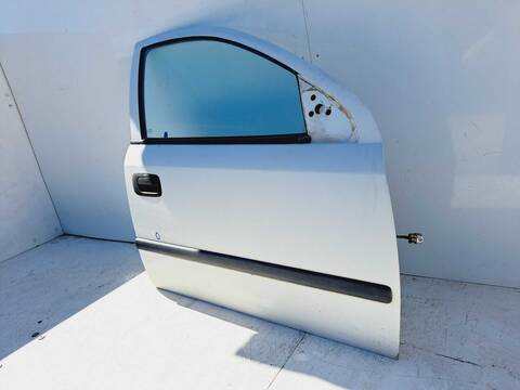 Foto 2ª: Puerta Delantera Derecha Opel Astra CLUB BERLINA 84CV 62KW [Z16SE] (2003)