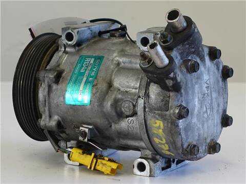 Foto 2ª: Compresor Aire Acondicionado Citroen C5 2.0 16V DCRFNC DCRFNF) BERLINA 136CV 100KW [RFN (EW10J4)] (2002)