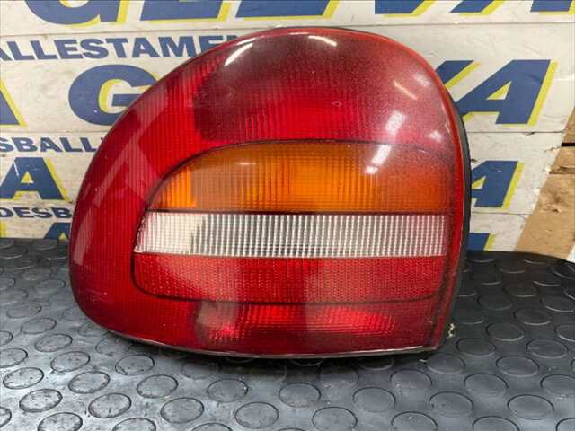 Foto 1ª: Piloto Trasero Izquierdo Chrysler Voyager VOYAGER LE 0CV (2001)