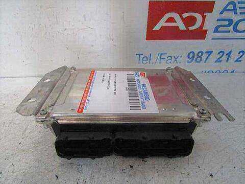 Centralita Motor ECU Kia Sorento 2.5 CRDI 140CV 103KW