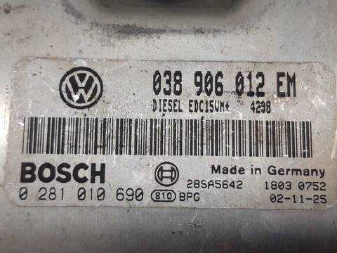 Foto 3ª: Centralita Motor ECU Volkswagen Golf BASICO BERLINA 110CV 81KW [ASV] (2001)