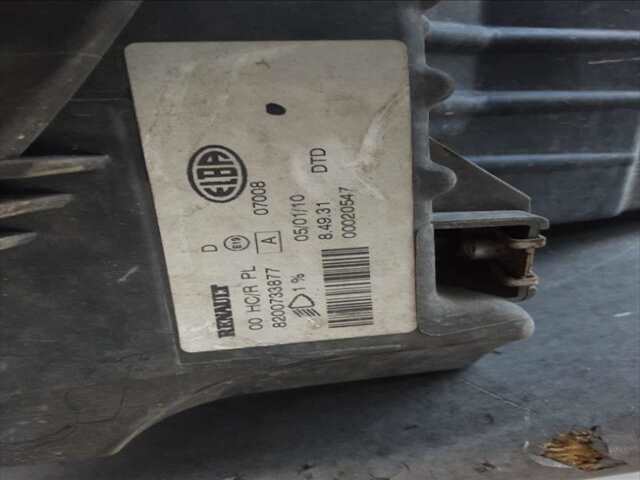 Foto 2ª: Faro Derecho Dacia Sandero 1.2 16V75CV 0CV [D4F 732] (2010)