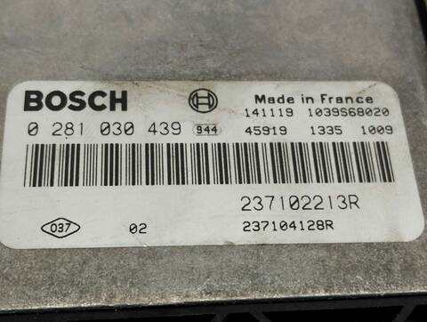 Foto 3ª: Centralita Motor ECU Renault Clio 90CV 66KW [K9K C612] (2014)
