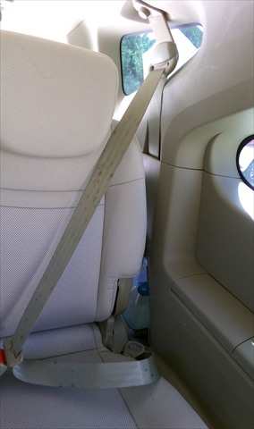 Foto 1ª: Cinturón Trasero Izquierdo Ssangyong Rodius 2.7 D 2005-2013 [D27DT] (2013)