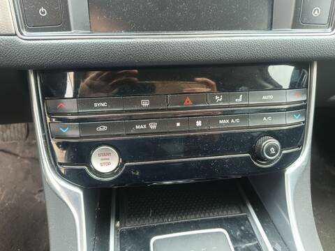 Mando Climatizador Jaguar XF PORTFOLIO 179CV 132KW