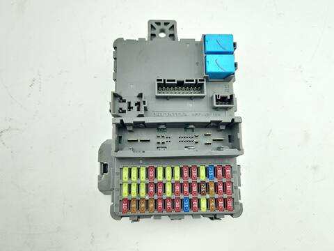 Caja Reles Fusibles Honda Crv 2.0 E-CVT HYBRID RT5) 215CV 158KW V RW_ RT_)