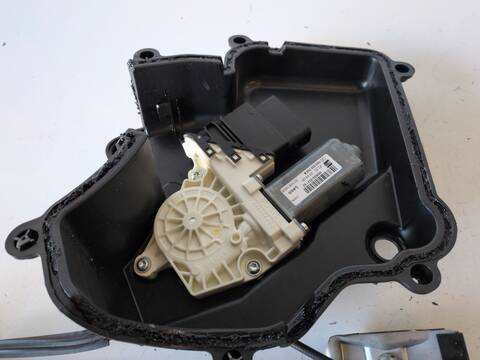 Foto 2ª: Elevalunas Manual Trasero Derecho Seat Leon SPORT-UP 1.9 TDI 105CV (2005)