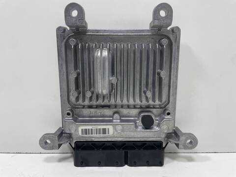 Foto 1ª: Centralita Motor ECU Mercedes Clase E 180 651924 FAMILIAR (2017)