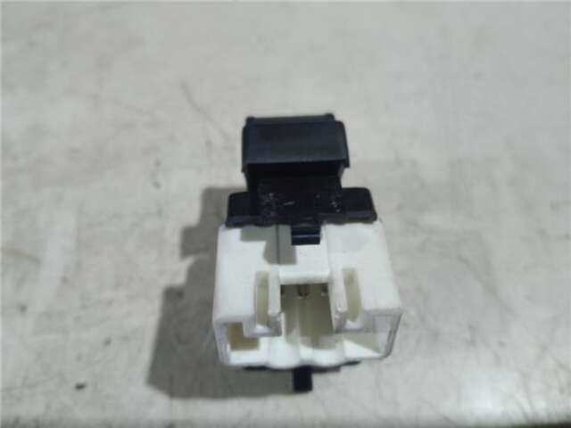 Foto 2ª: Botonera Elevalunas Toyota Prius HÍBRIDO BASIS [HÍBRIDO 57 KW ( 1.5 LTR. - 57 CAT)] [1NZ-FXE]