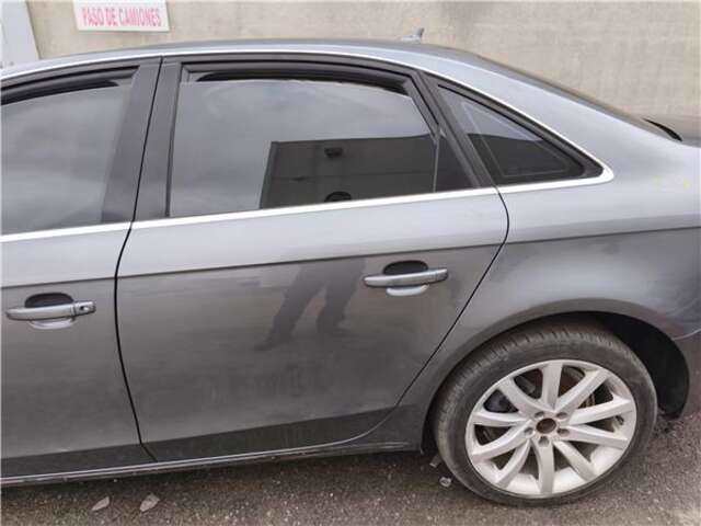 Puerta Trasera Izquierda Audi A4 2.0 BASIS QUATTRO [2.0 LTR. - 165 KW 16V TFSI]