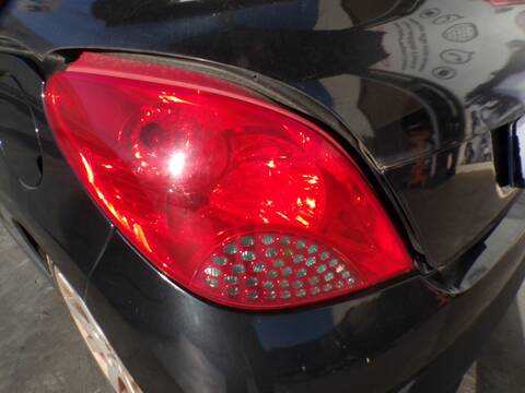 Piloto Trasero Izquierdo Peugeot 207 5FX COUPE