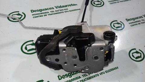 Foto 2ª: Cerradura Puerta Trasera Izquierda Opel Astra EXCELLENCE 131CV 96KW [A17DTS] (2013)