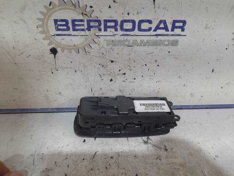 Foto 2ª: Botonera Elevalunas Jaguar XE 2.0 DIESEL CAT 180CV 132KW (2014)