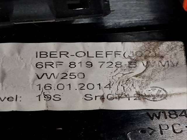 Foto 2ª: Consola Central Volkswagen Polo 1.2 G (2013)