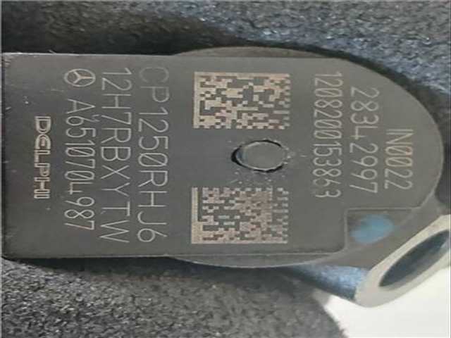 Foto 3ª: Inyectores Jeep Compass 2.2 LIMITED 4X4 136CV 100KW [651 925 ON CRANKCASE] (2013)