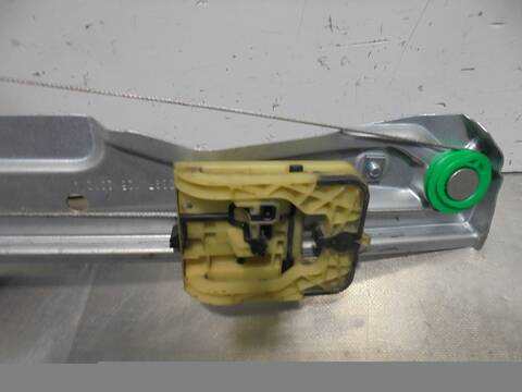Foto 3ª: Elevalunas Manual Trasero Izquierdo Ford C Max 1.0 ECOBOOST CAT 125CV 92KW [M1DA] (2012)