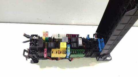 Caja Reles Fusibles Mercedes Vito 114CV 84KW
