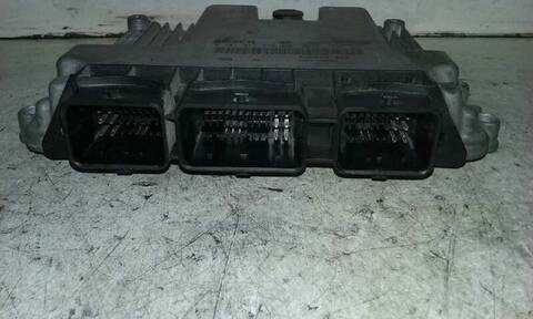 Foto 3ª: Centralita Motor ECU Renault Scenic 1.9 DCI DIESEL 120CV 88KW [F9Q D8] (2004)