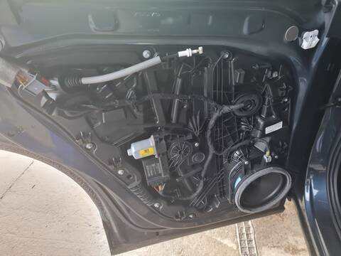 Elevalunas Manual Trasero Izquierdo Volvo XC 60 BUSINESS PLUS AWD 197CV 145KW